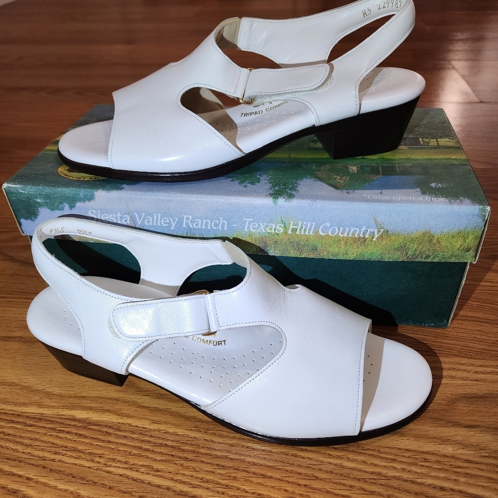 NEW SAS Suntimer Tripad Women's White Leather Sandals Comfort Shoes Size 9.5 S